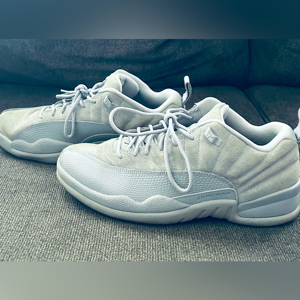 Jordan 12 Low Wolf Grey. Men’s 9.5